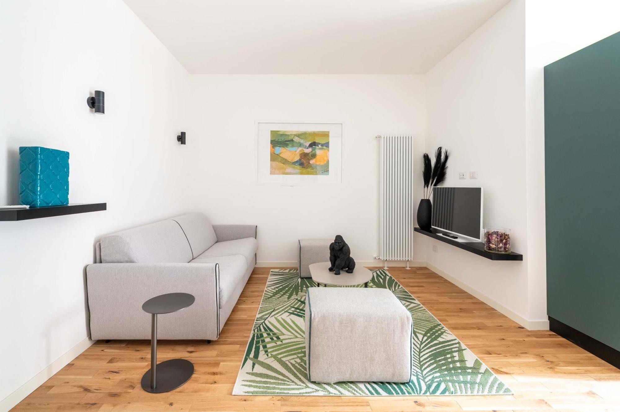 Domus 50 Rom
